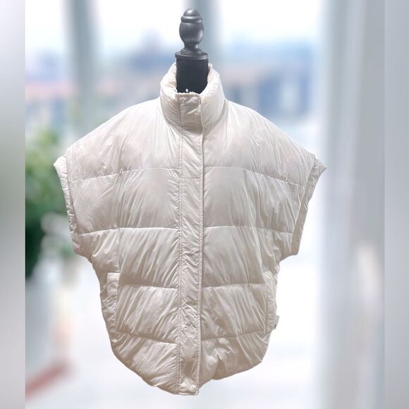 🔥 UGG Reversible Winter Snow Insulated Oversized Puffer Vest Size L - Picture 4 of 16